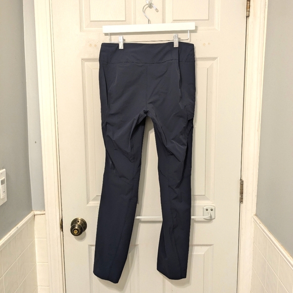 Arc'teryx "Sabria" Hiking Pants in Navy Size 6 UPF 50+ - Picture 4 of 10